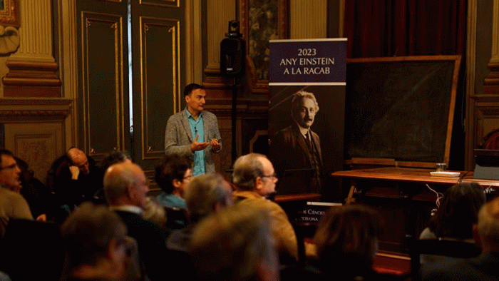 Personas participantes del taller Cien años de Einstein en Barcelona